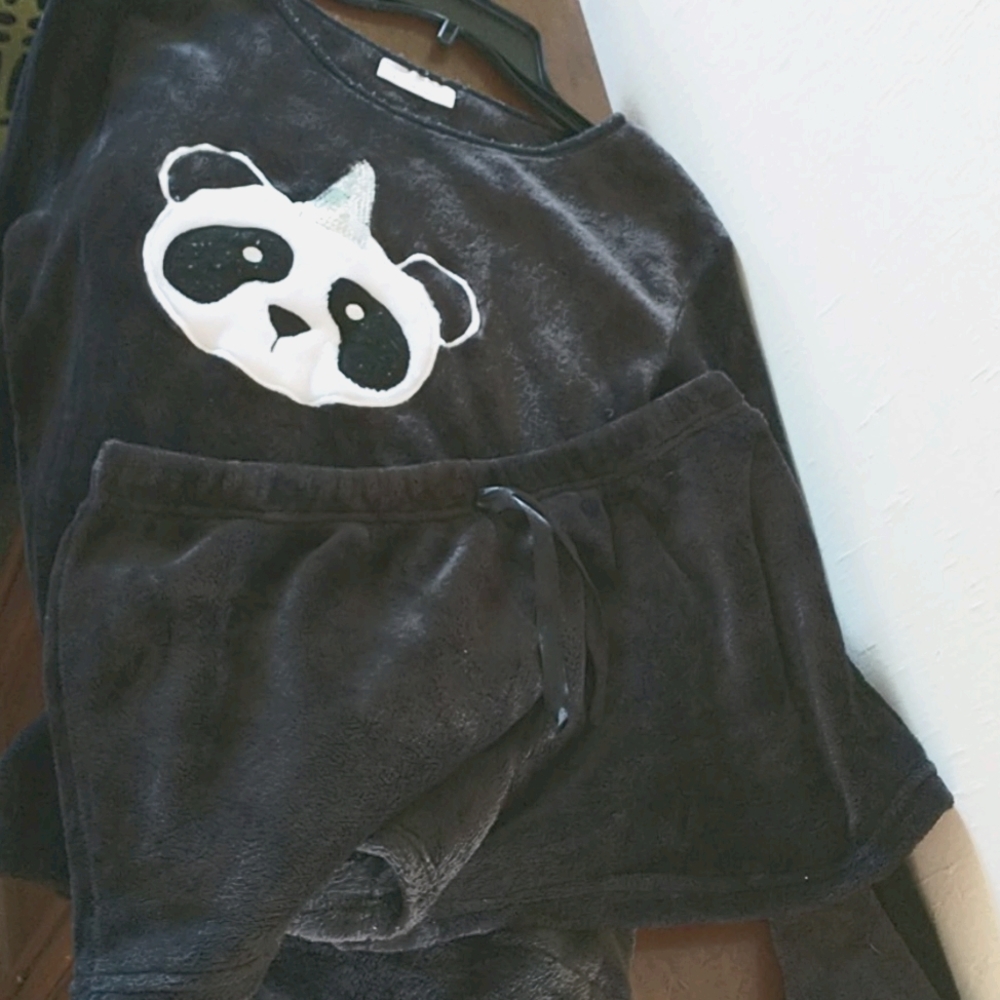 Fuzzy pajama short set